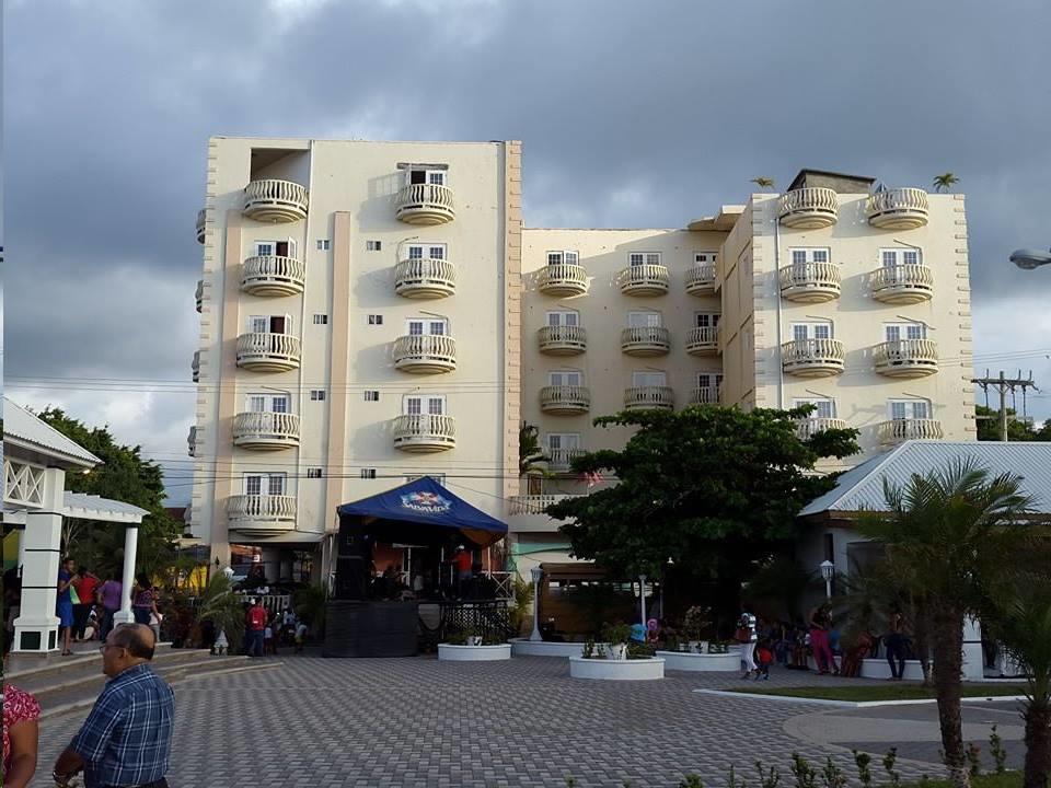 Hotel Art Deco Beach Ла-Сейба Экстерьер фото